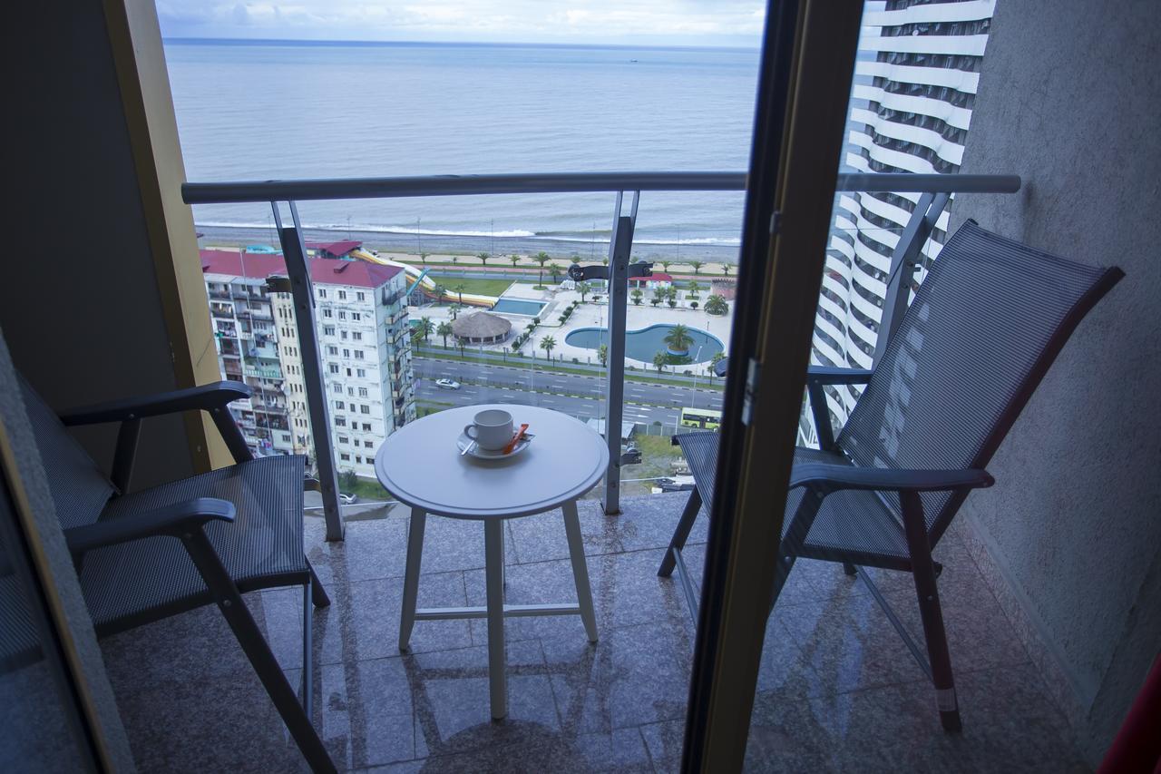 Aparthotel Tangerine บาทูมิ ภายนอก รูปภาพ