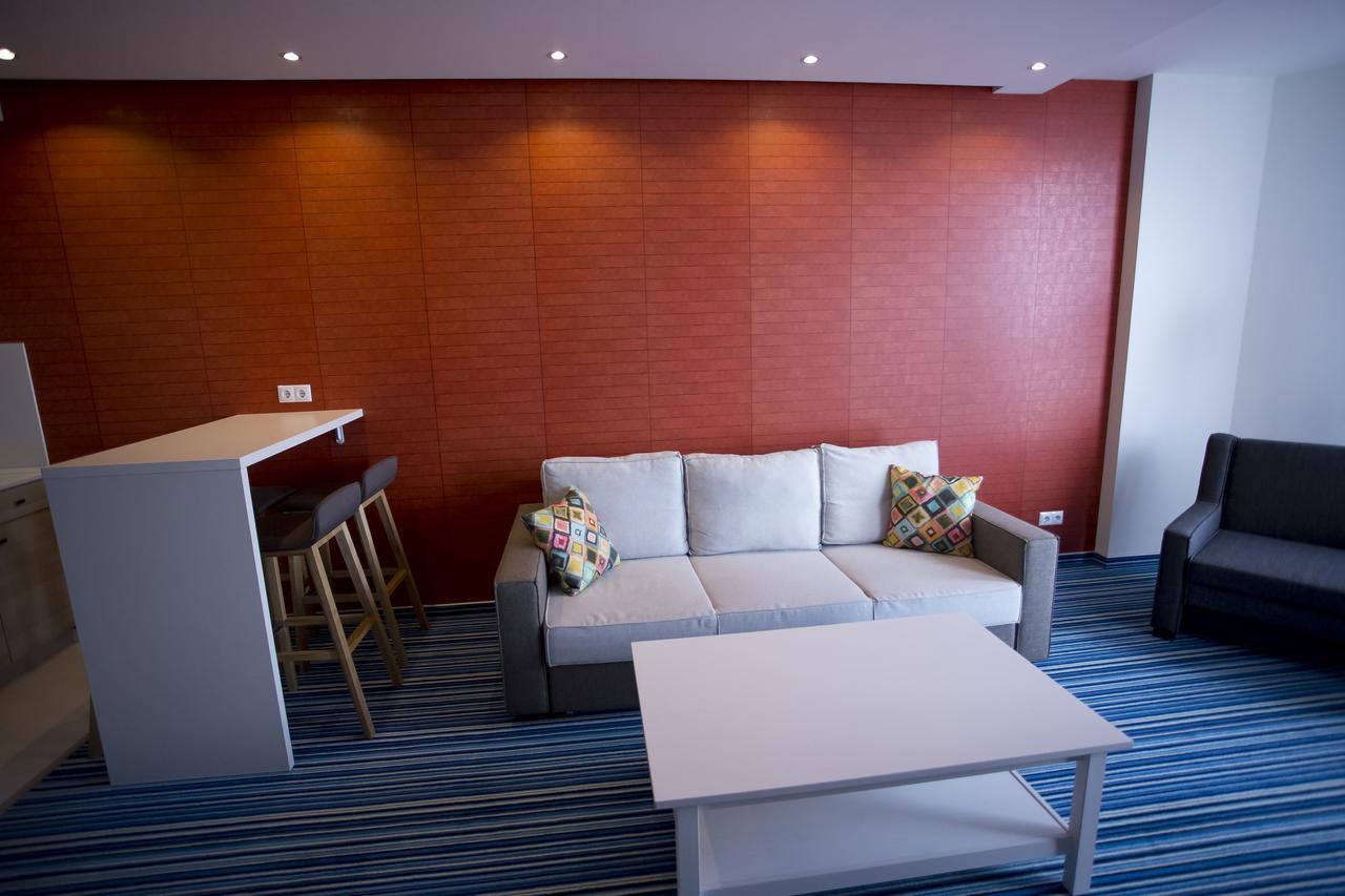 Aparthotel Tangerine บาทูมิ ภายนอก รูปภาพ