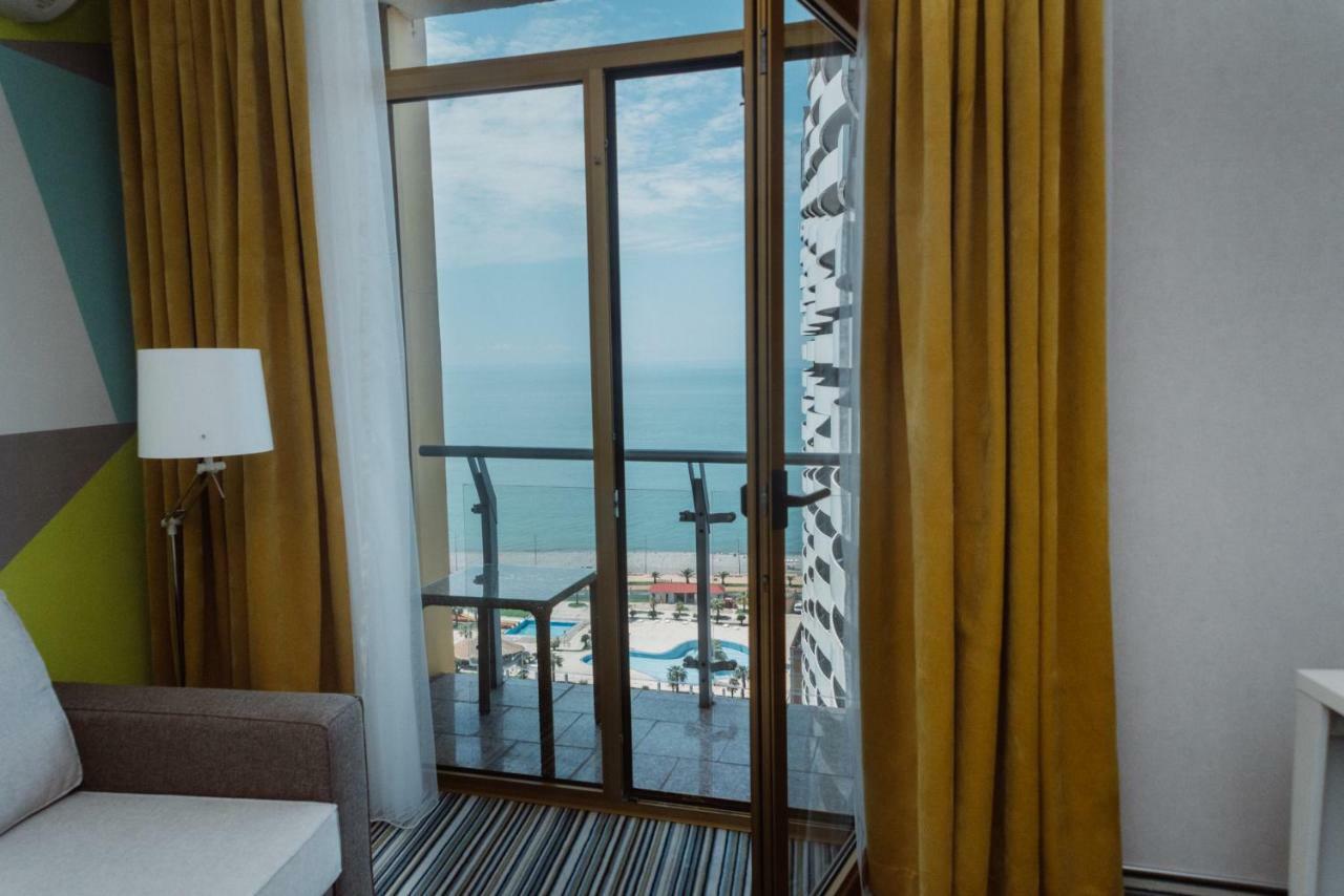 Aparthotel Tangerine บาทูมิ ภายนอก รูปภาพ